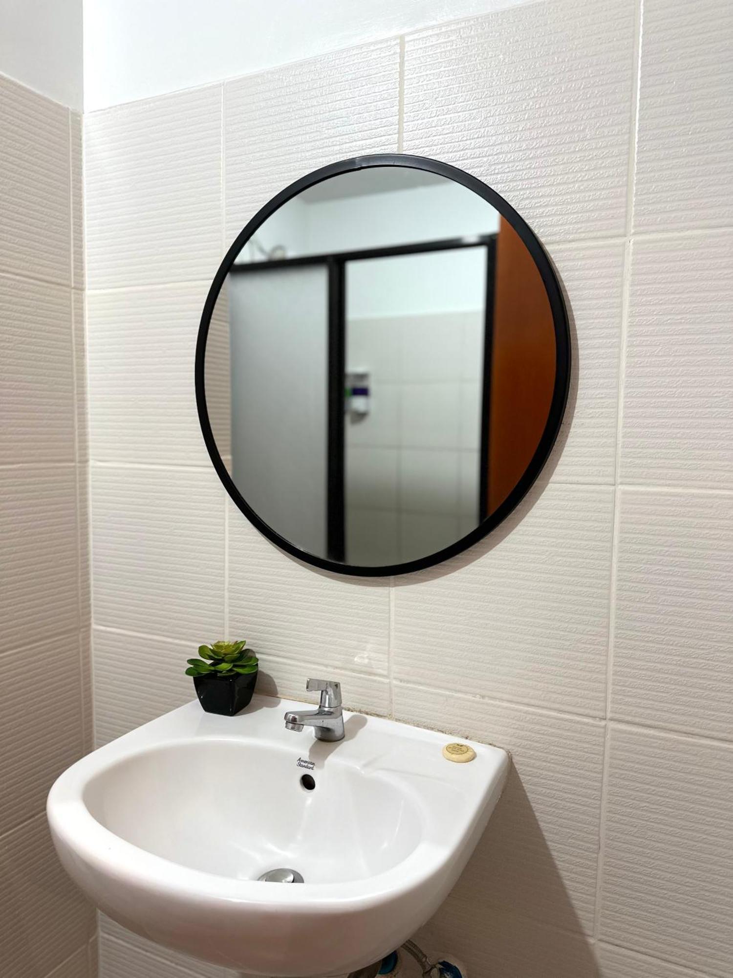 One Bedroom In Apartment