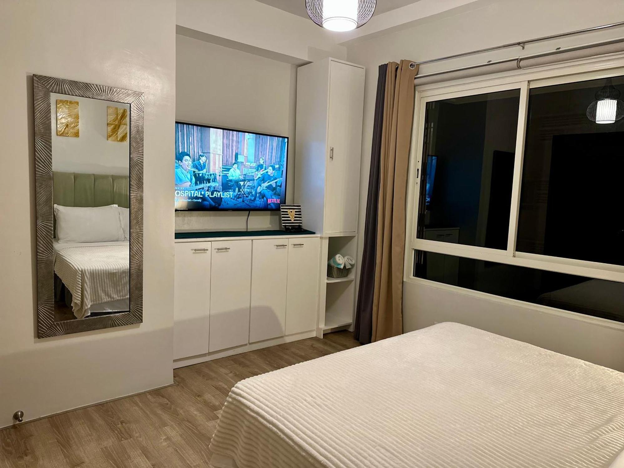 Apartment One Bedroom In *